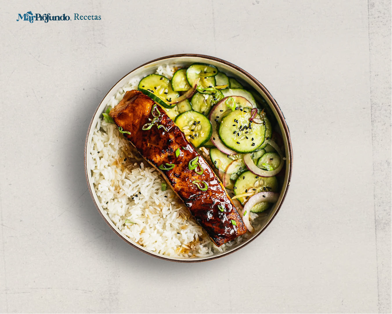 Dorado Teriyaki con Arroz y Ensalada de Pepino